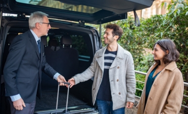 Extended Stay Hotel Fort Lauderdale showcasing their free airport shuttle service